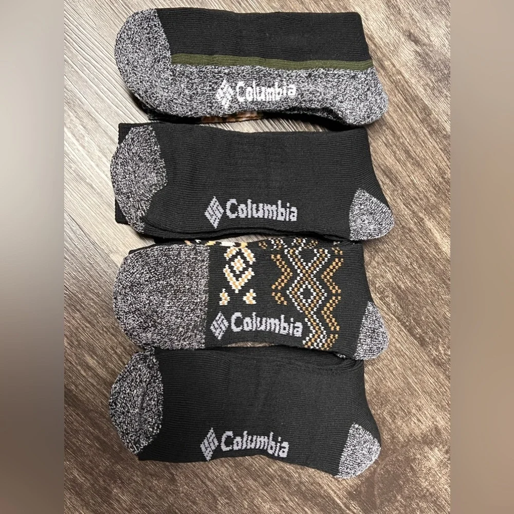 COLuMBia NWT Men’s 4-pk Socks BOXED set